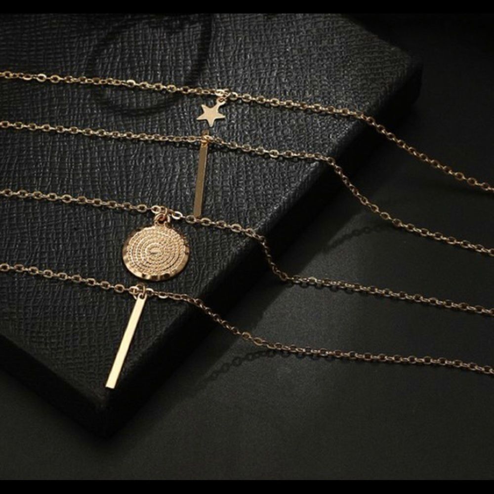 Boho Multilayer Circle Bar Pendant Necklace - Picture 2 of 5